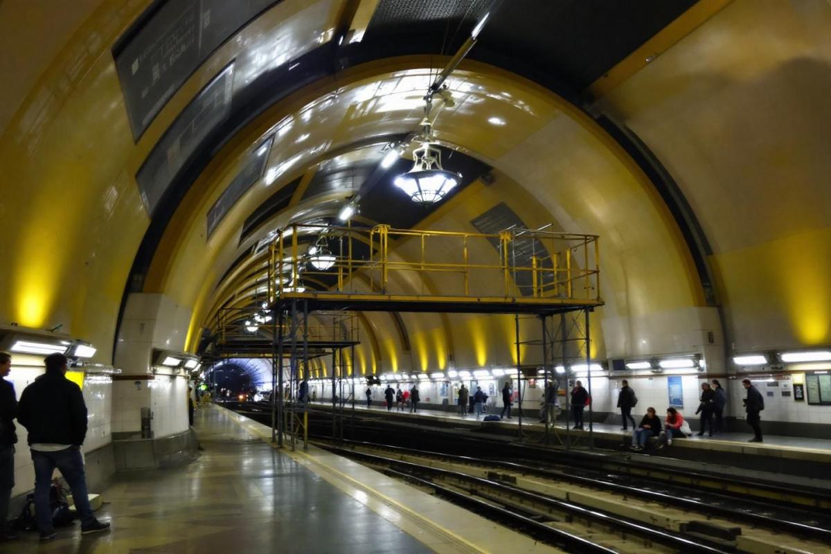 Métro à Paris : stations Hôtel de Ville et République fermées ce dimanche
