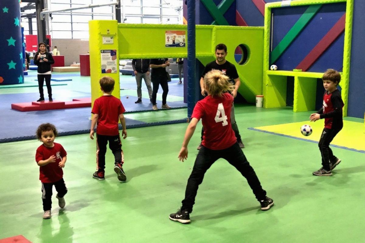Paris Sport Vacances : des stages sportifs pour les enfants et ados pendant les congés scolaires