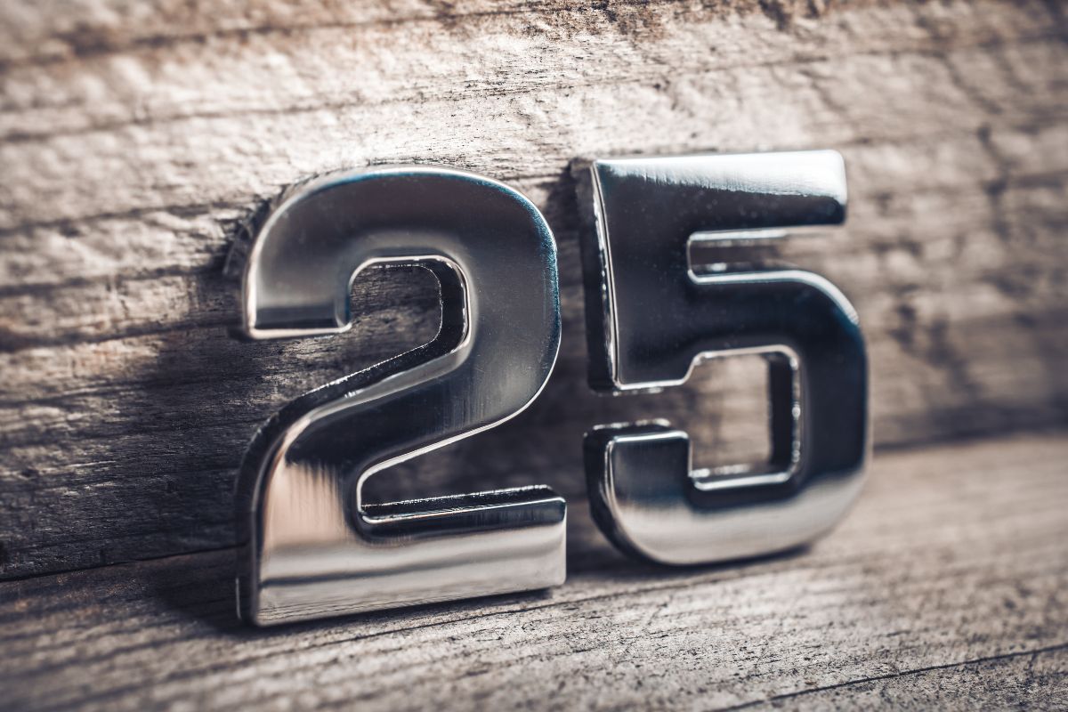 Signification du chiffre 25 : symbolisme et influence en numérologie