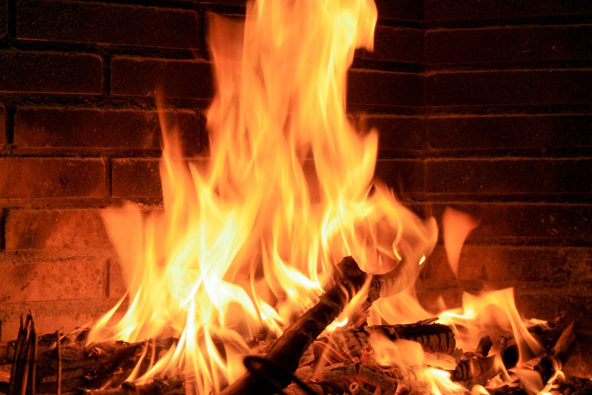Voici les meilleurs astuces pour nettoyer sa cheminée facilement