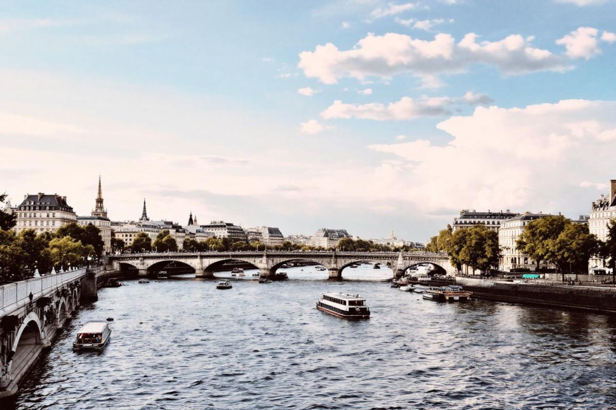 Paris rejoint Swimmable Cities, une alliance mondiale pour des rivières urbaines plus propres